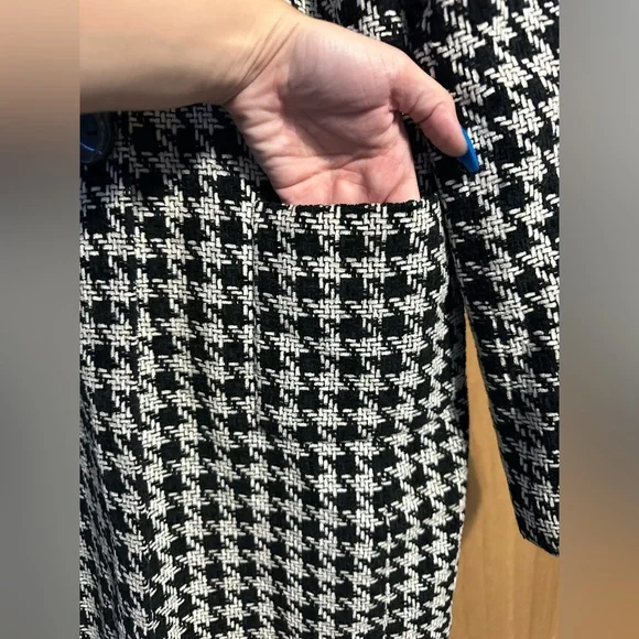 Jacket - Picture 4 of 9